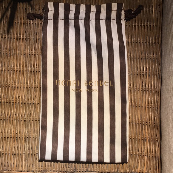 Henri Bendel West 57th Single Snap Wallet - Picture 6 of 6